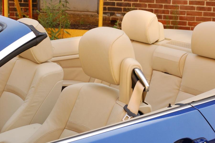  BMW 335i Convertible 2007 года  (фото 43 из 91)